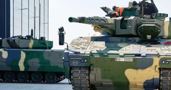 Rheinmetall übergibt ersten Lynx Schützenpanzer an ungarische (Foto: Rheinmetall)