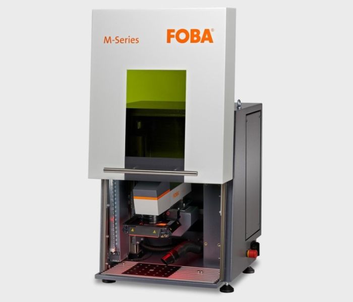 Lasermarkierarbeitsplatz FOBA M1000 (Foto: Alltec Angewandte Laserlicht Technologie GmbH)