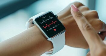 Heart Rate Monitor – Innovation für medizinische Diagnostik und industrielle Sicherheit (Foto: AdobeStock - 829556865 abvbakarrr)